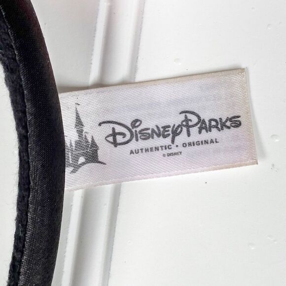 Disney parks pirate ears with feather plume - Picture 3 of 5